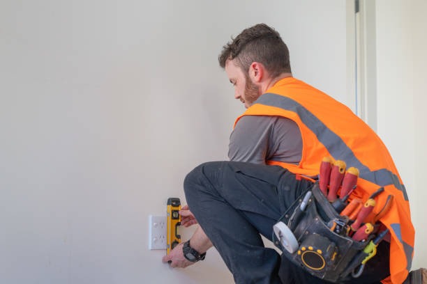 Best Affordable Emergency Electrician  in Hide A Way Lake, MS